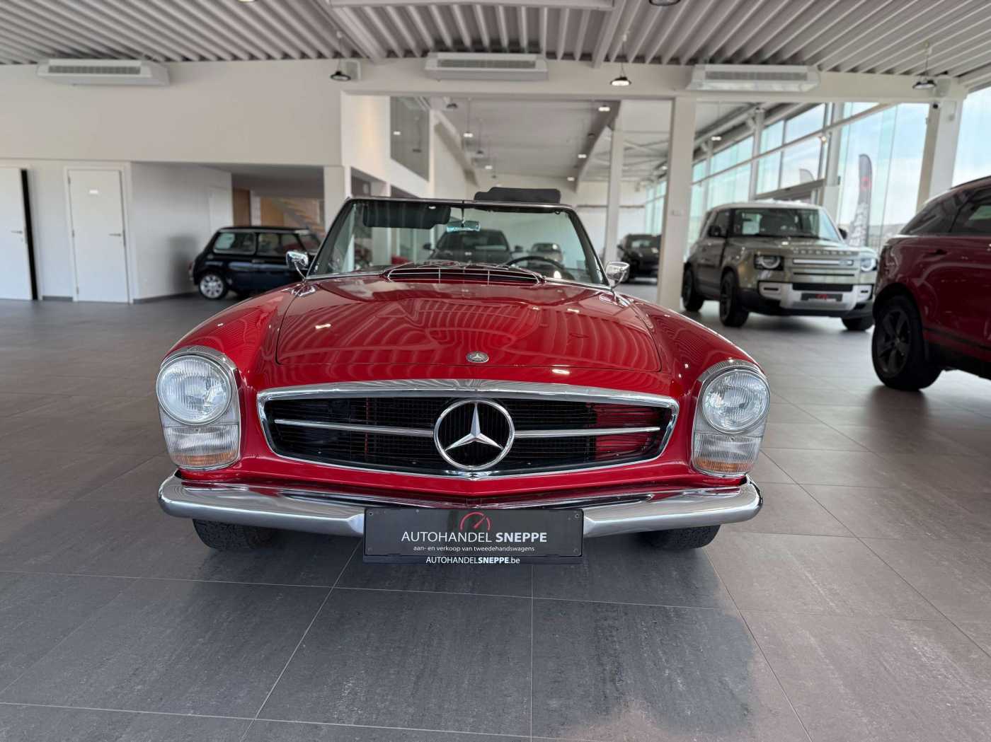 Mercedes-Benz SL 230