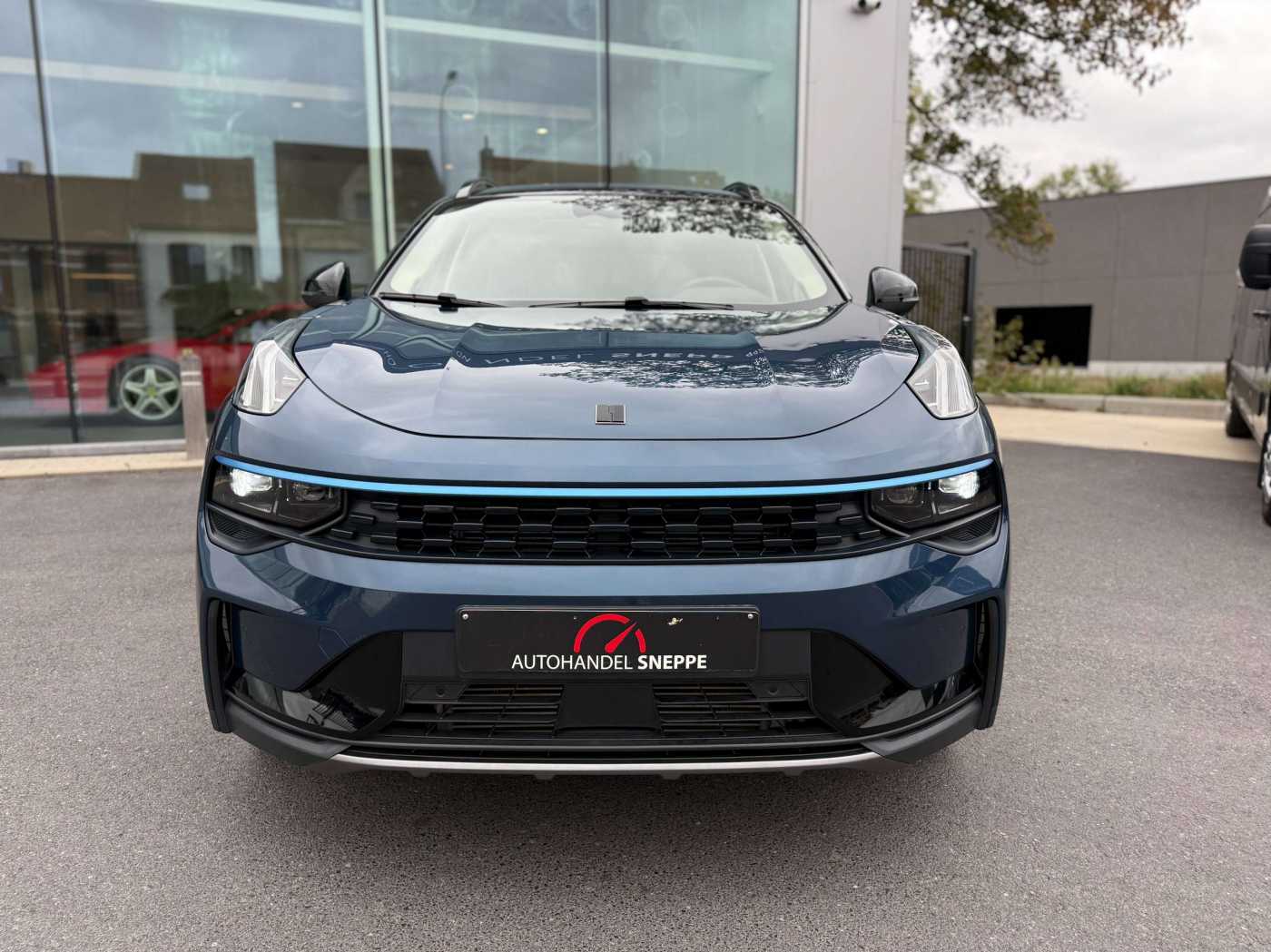 Lynk & Co 01