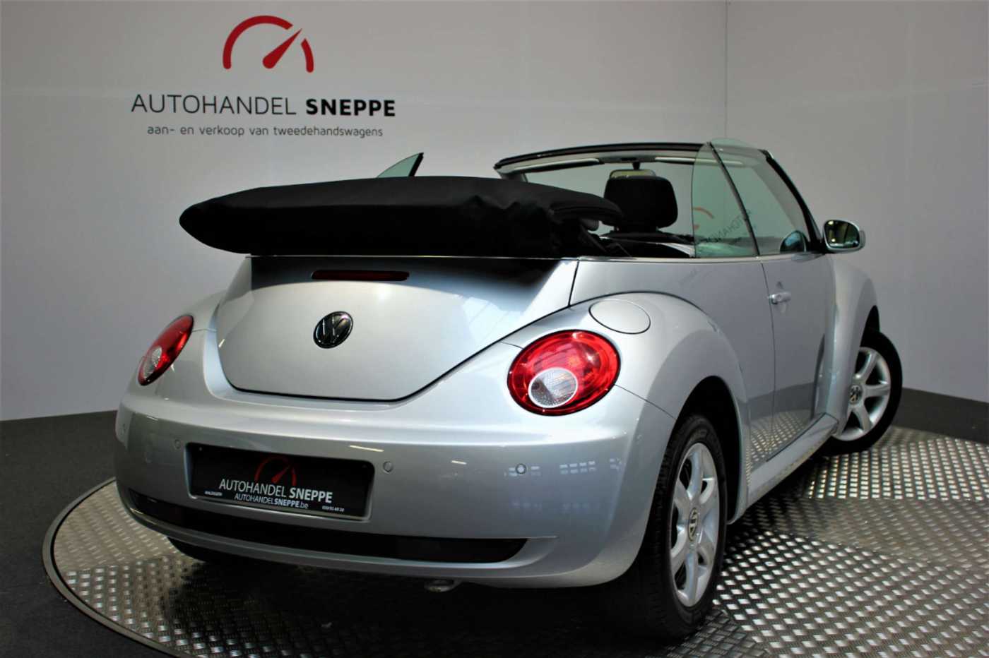 Volkswagen New Beetle