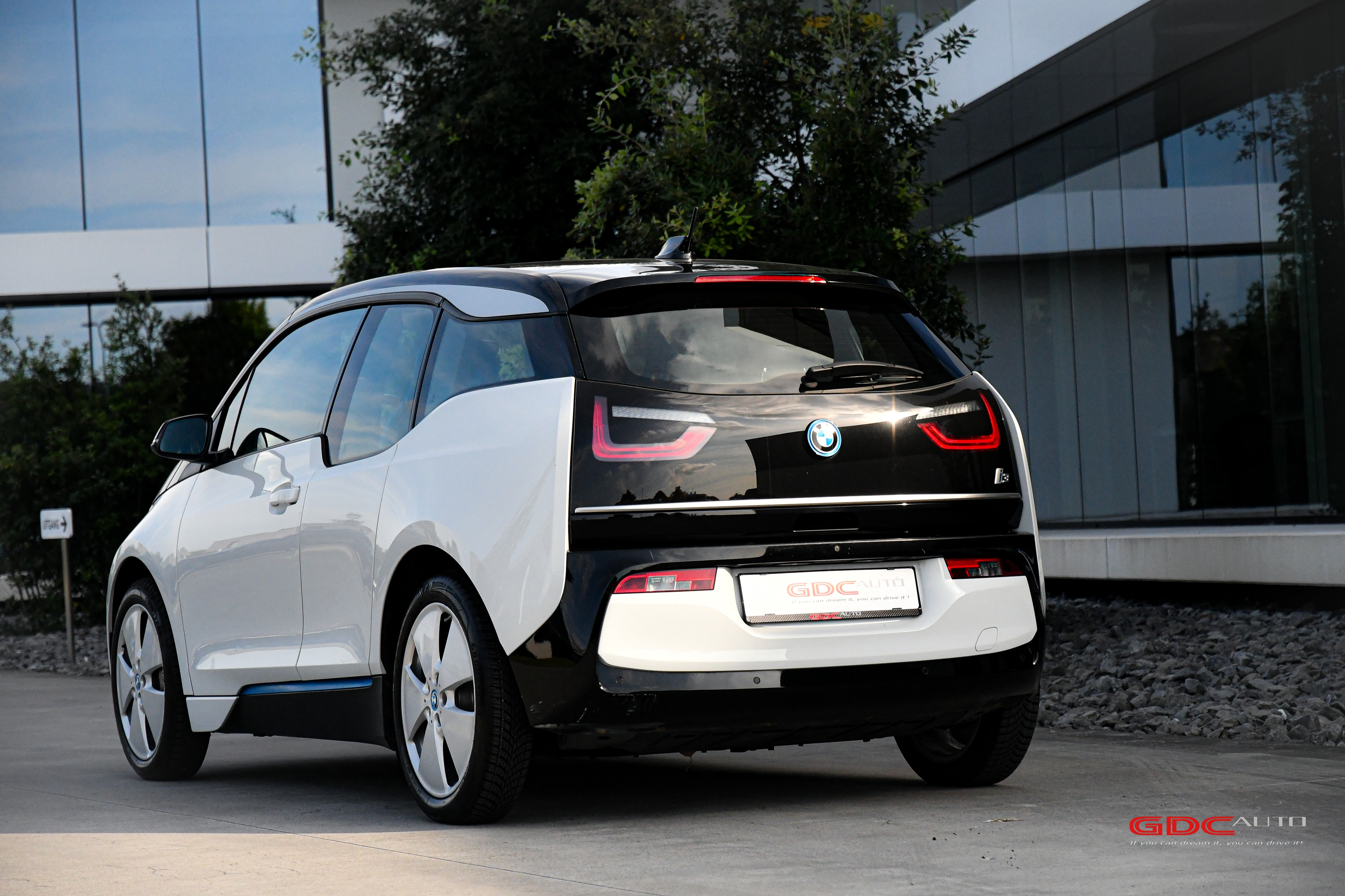 BMW i3