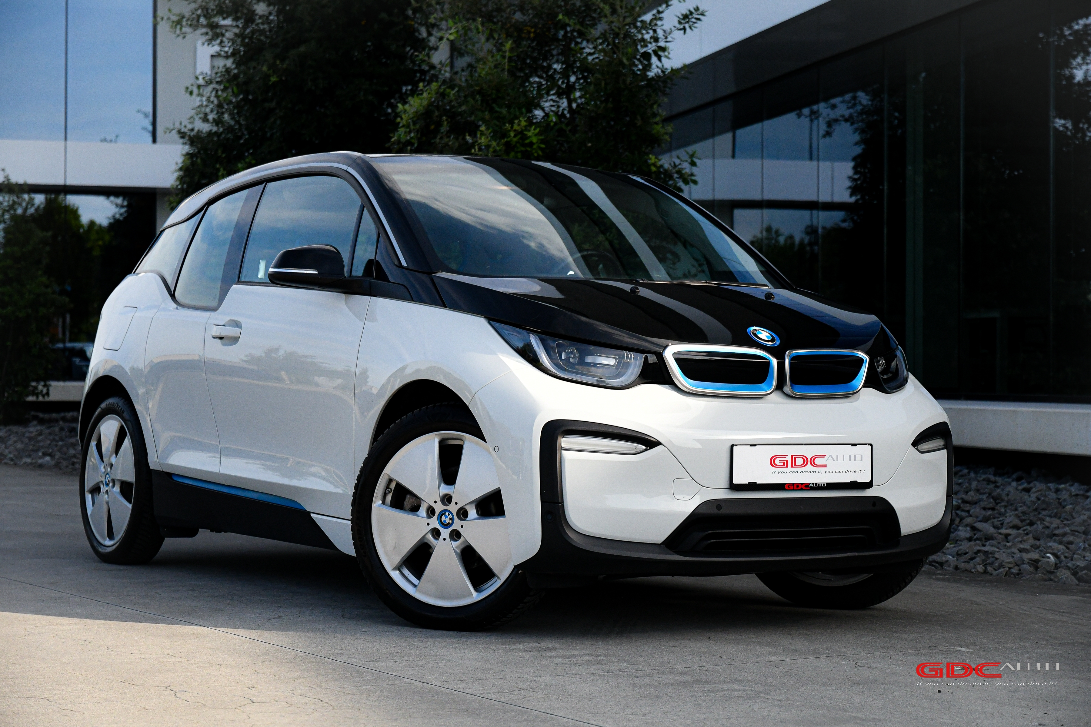 BMW i3