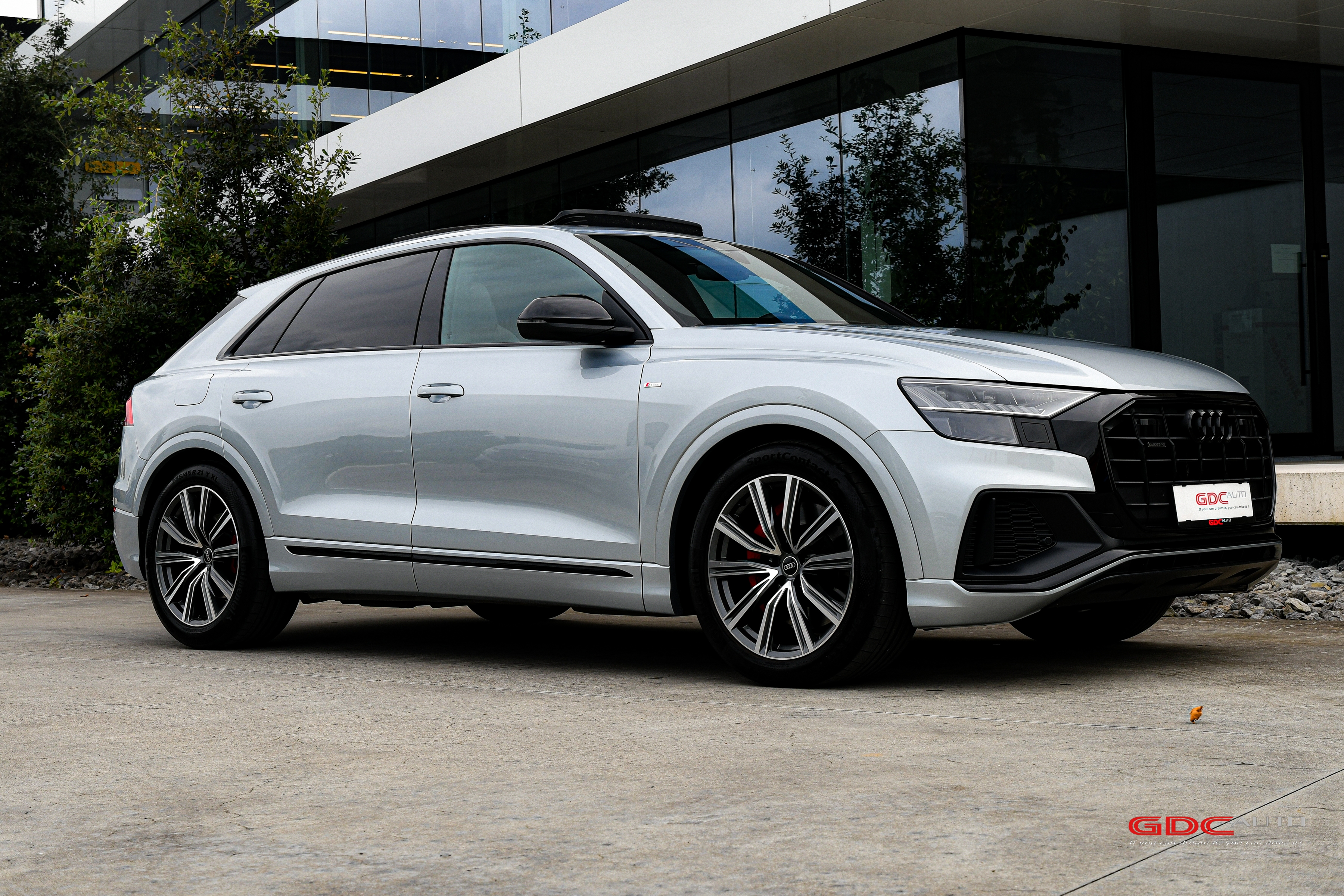 Audi Q8