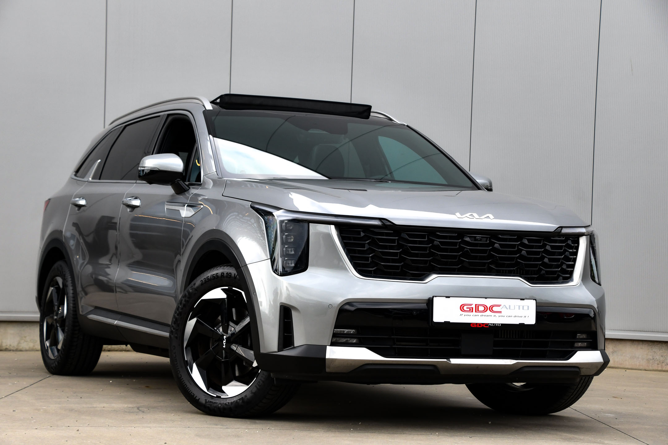 KIA 1.6 T-GDI l PACE l 4WD I 7 PL l PANO DAK I MASSAGESTOELEN I VERWARMD STUUR